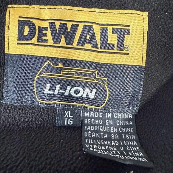 DEWALT Li-Ion Warm Up Jacket - Picture 5 of 10